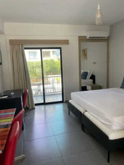 Suite 004 at Valentina Apartments Paphos Cosy Comfort for Two — забронировать отель в Пафос