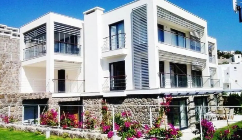 Gumbet Luxury Residence - 2 Bedrooms — комфортный отель в Бодрум
