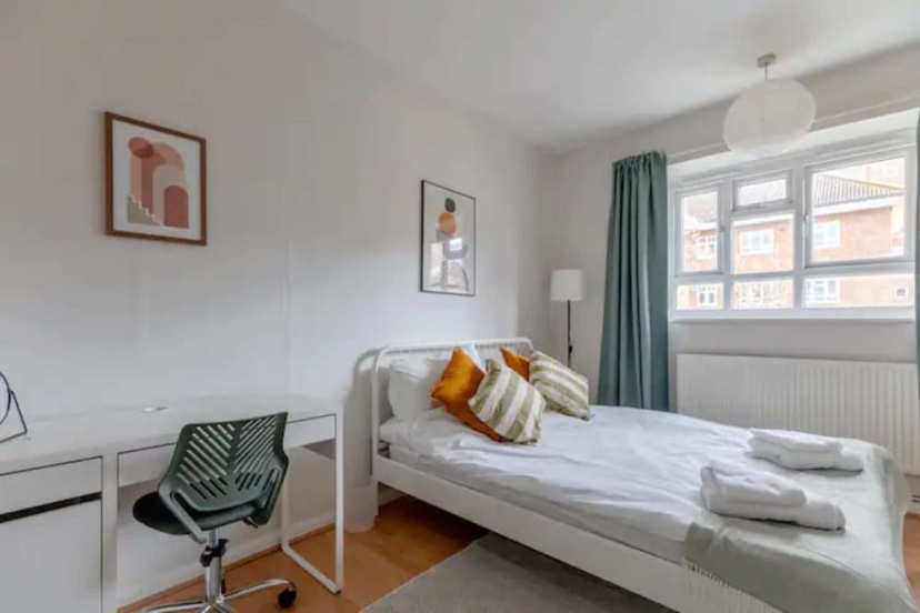 Cosy 4BD Flat W/private Balcony - Nine Elms! — отзывы гостей и цены