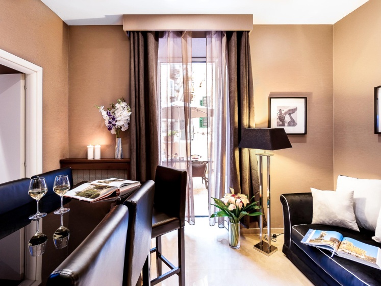 The Brunetti - Luxury Serviced Apartment — отель в Риме, Италия