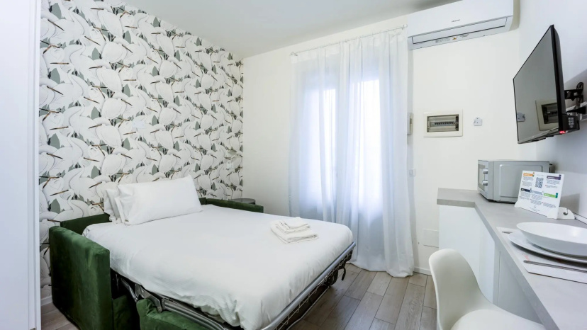 Italianway - The B Village Standard - A12 — комфортный отель в Милане
