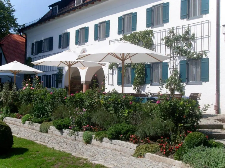 Hotel Aiterbach am Chiemsee - Hotel in 利姆斯丁 - Photo 1