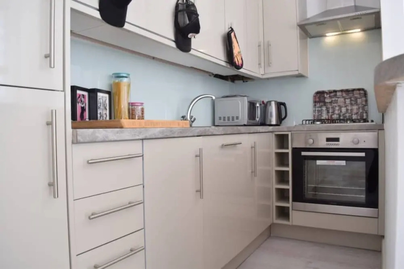 Stylish 1 Bedroom Apartment in Notting Hill — забронировать отель в Лондоне