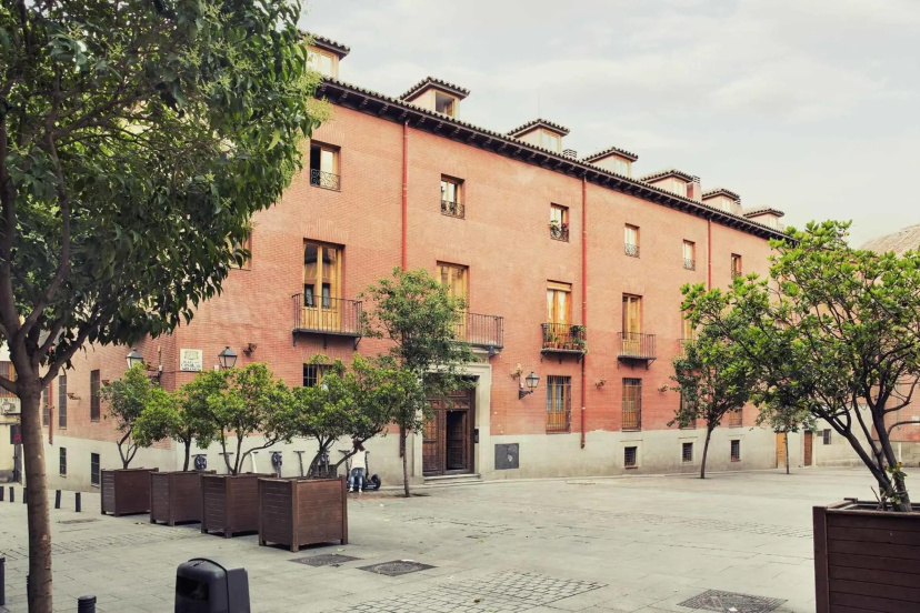 Palacio Conde de Miranda Apartment — отель с удобствами в Мадриде