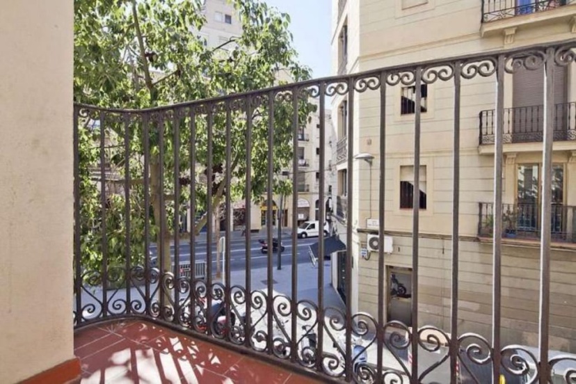 Цены на BHM1-035 Apartment close to the Centre в Барселоне