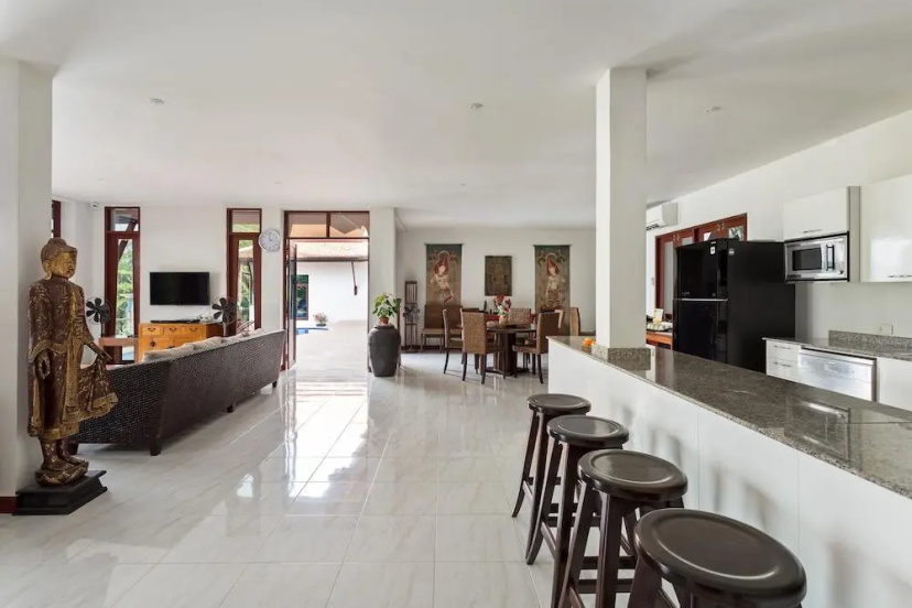 PraNang 5 Bedroom in Patong — отель с удобствами в Патонг