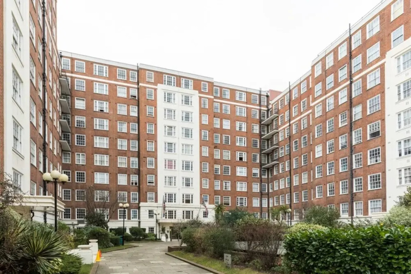Цены на Smart 2 Bed Apartment near Oxford Street & Hyde Park в Лондоне