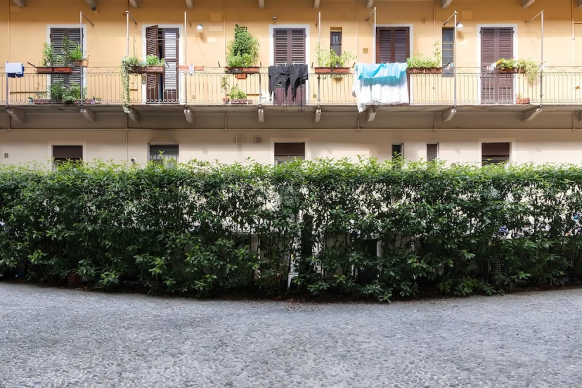 Цены на Charming Milanese Apartments в Милане