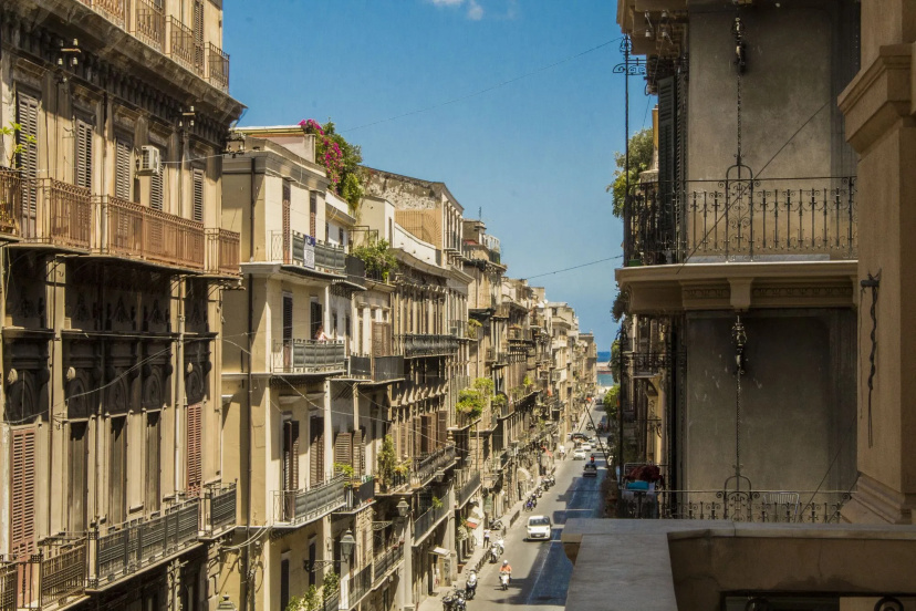Palazzo Savona — отель в Палермо, Италия