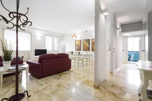 Цены на Regina Giovanna Flat в Милане