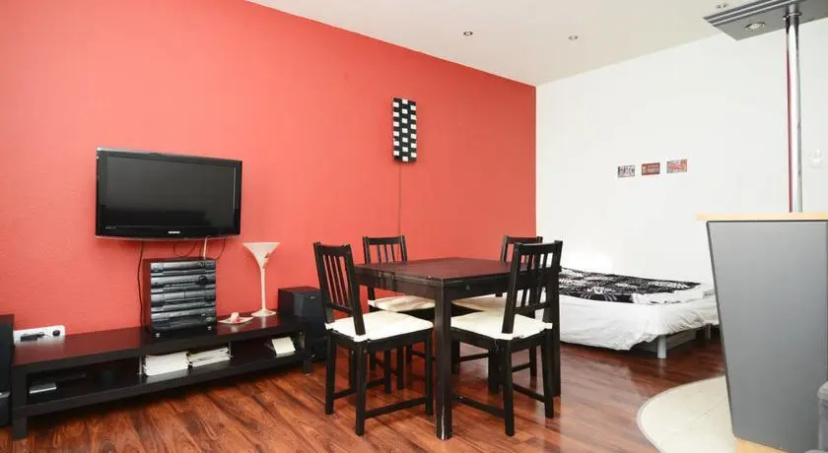 Цены на Romantic and Quiet Apartment в Будапеште