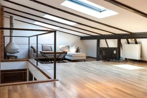 Wehost Apartment Vintage Mezzanine — отзывы гостей и цены