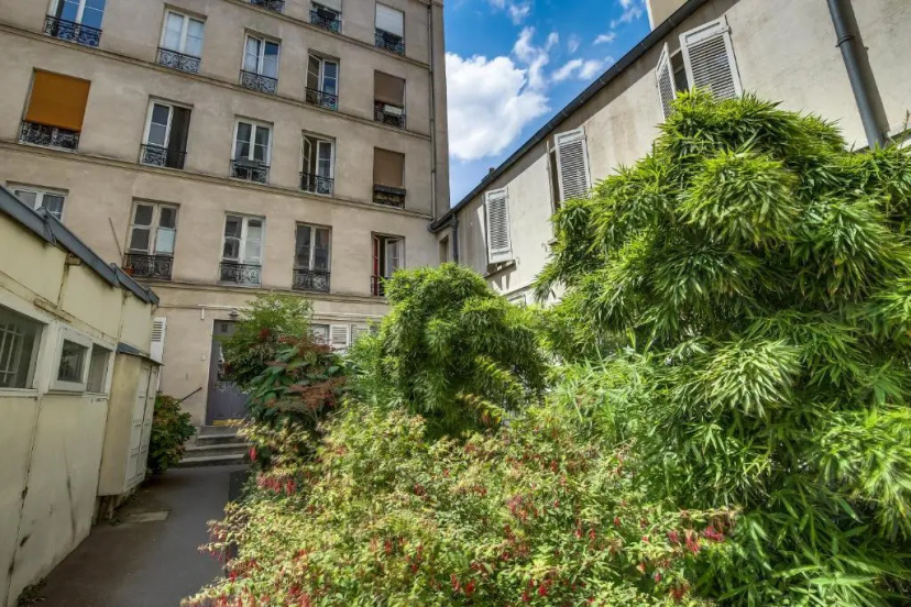 Apartment Tour Eiffel by Weekome — забронировать отель в Париже