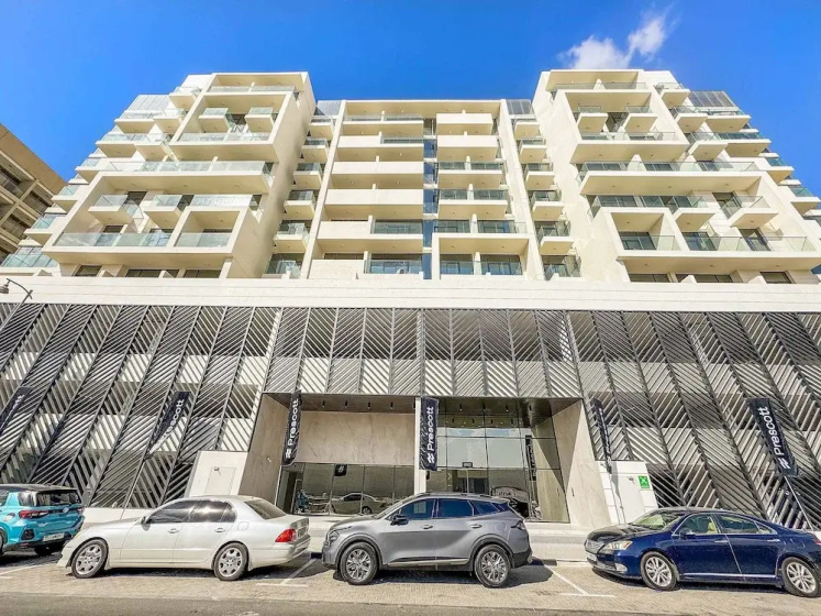 Modern Studio in Al Furjan With Pool gym and Game — забронировать отель в Дубае