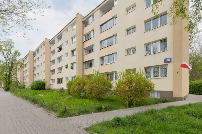 Pet Friendly Apartment by Renters — отель с удобствами в Варшаве