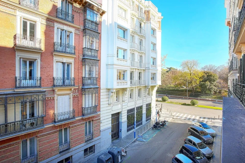 Cozy 1BD Apartment Near Retiro Park Retiro I — забронировать отель в Мадриде