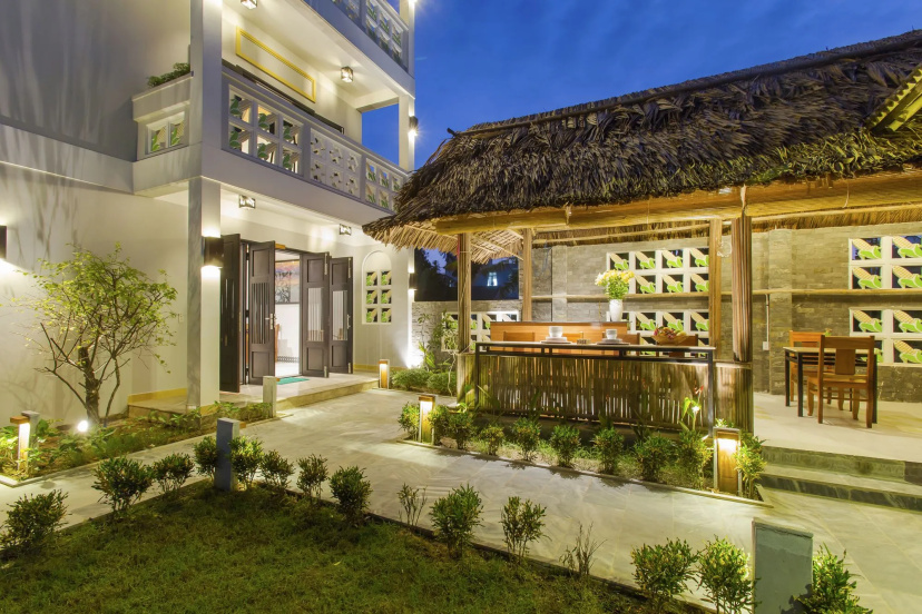 Цены на Hoi An Corn Riverside Villa в Дананге