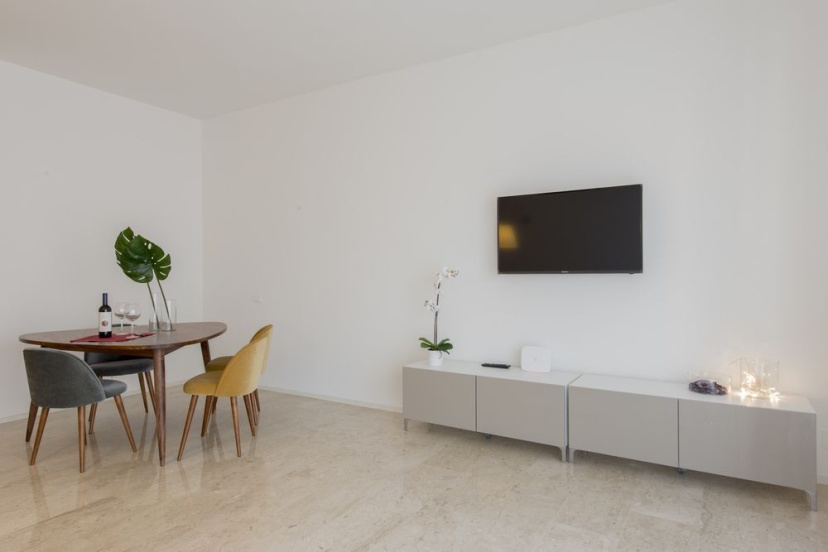 Mila Apartments Via Savona — забронировать отель в Милане