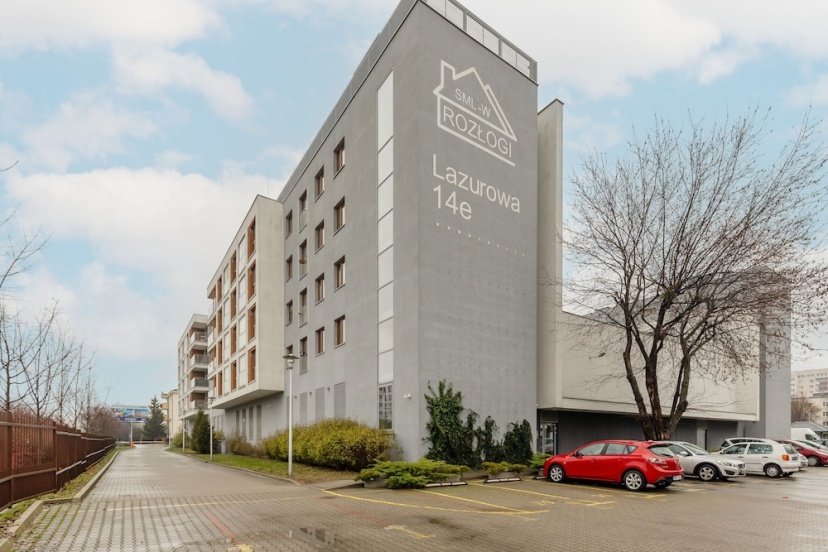 Lazurowa Warsaw & Parking by Renters — комфортный отель в Варшаве
