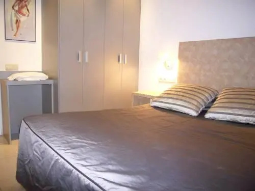 Цены на Apartaments Sant Jordi Sagues в Барселоне