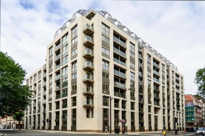 Charming 3 Bedroom Apartment in Central London — отель в Лондоне, Соединенное Королевство