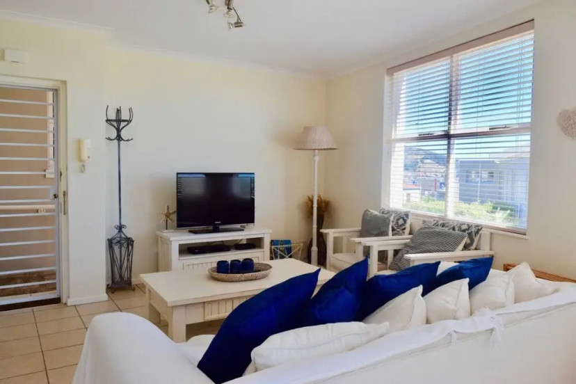 2 Bedroom Apartment Nestled Under Devil's Peak — отель с удобным расположением в Кейптауне