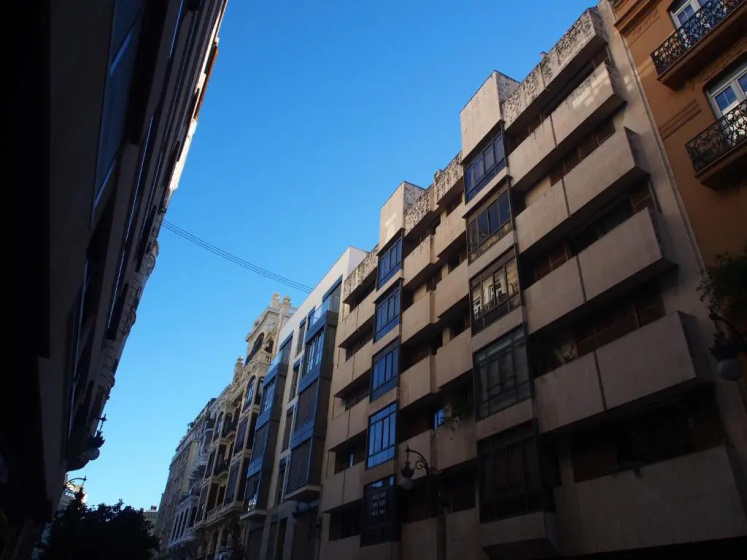 Singular Apartments Jorge Juan — отель с удобствами в Валенсии