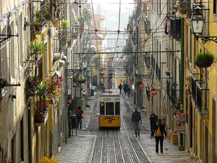 Apartamento Bairro Alto — отель с удобствами в Лиссабоне