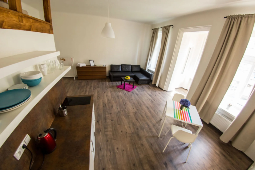 Freedom rooms and apartments — забронировать отель в Праге