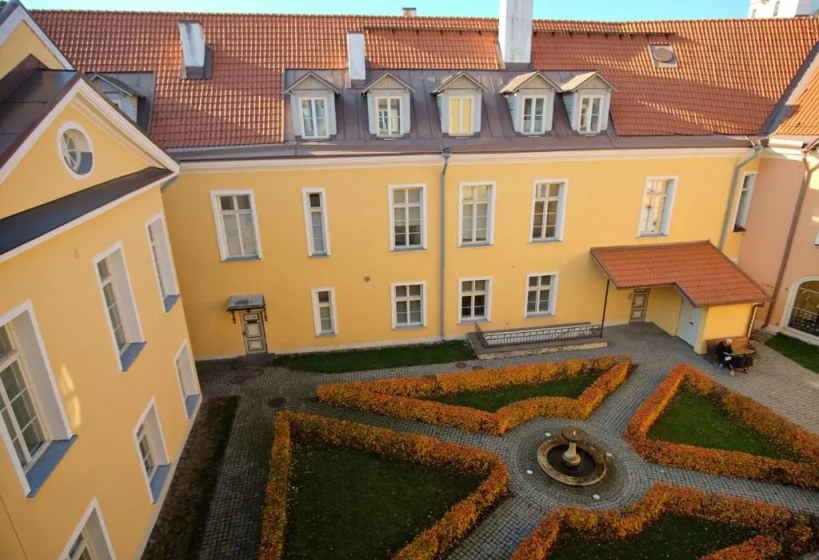 Цены на Dream Stay - Superior 2 Bathroom Family Apartment in Old Town в таллине