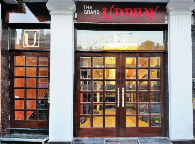 Сравните цены на Hotel Grand Uddhav в Дели