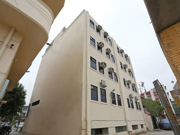 OYO 4122 Amanda Hotel - Hotel in Λάκναου - Photo 1