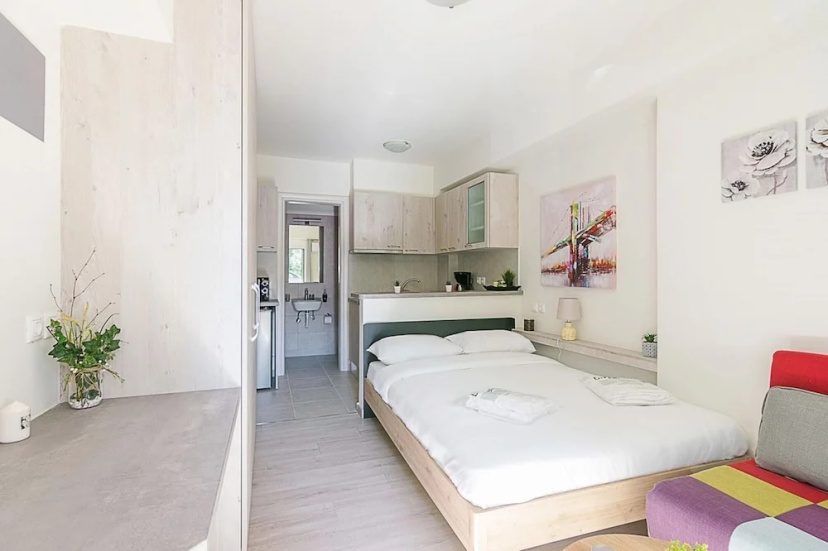 Modern Athens Studio by Cloudkeys — отель в Афины, Греция