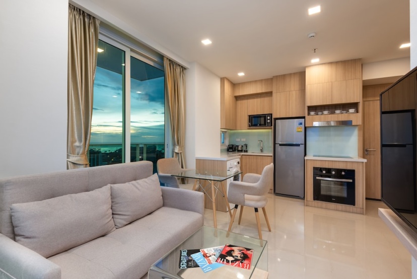 Panoramic Sea, City And Mountain Views by City Garden Tower — отель с удобным расположением в Паттайе