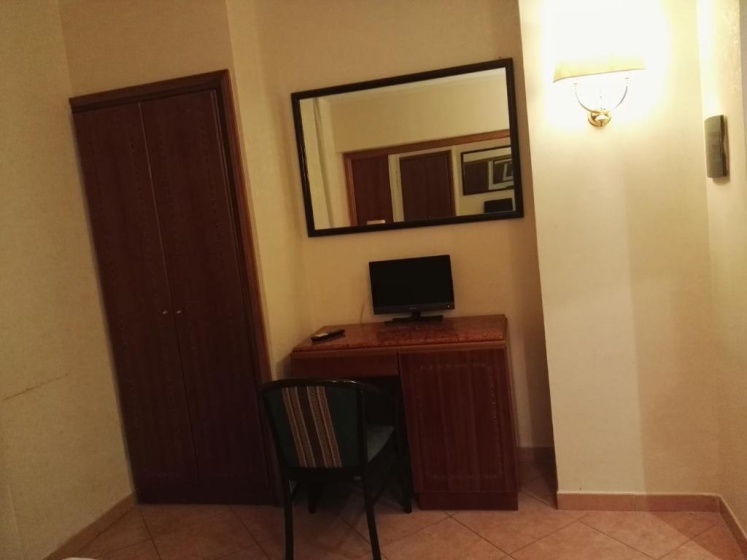 Termini Guest House 2 — отель в Риме, Италия