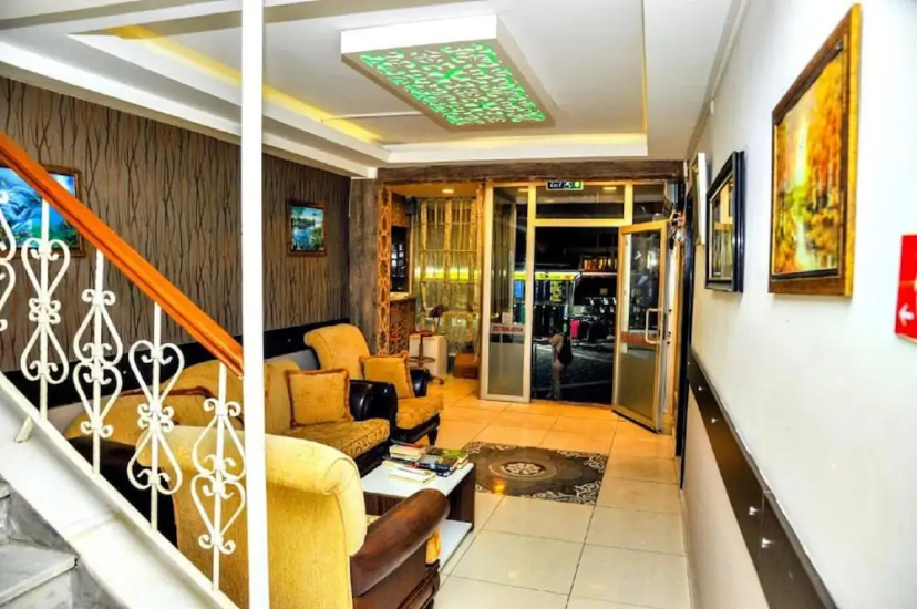 Beach Front Apartment Close to Centre of Side With all you Desire Sleeps up to 4 — отзывы гостей и цены