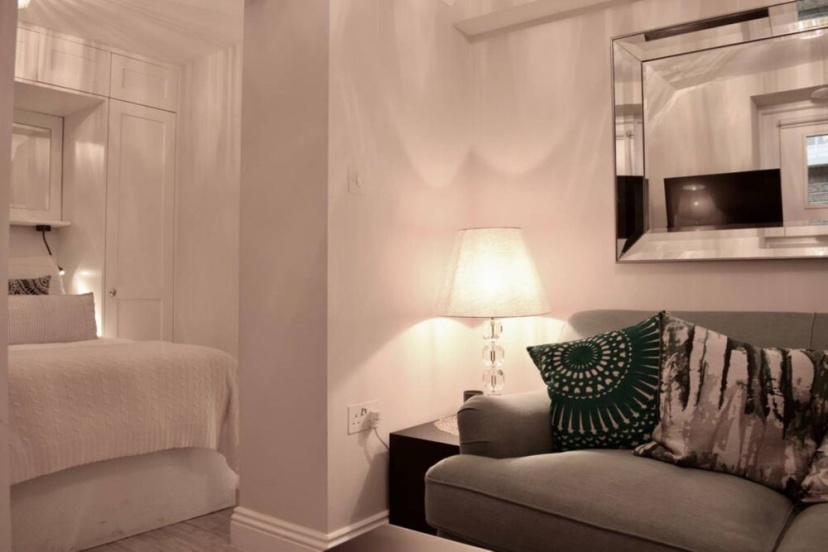 1 Bedroom Property Near Hyde Park — комфортный отель в Лондоне