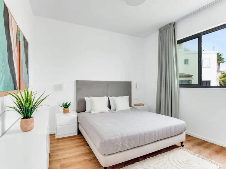 Sanders Olive - Cozy 1-bdr Apt With Shared Pool — комфортный отель в Пафос