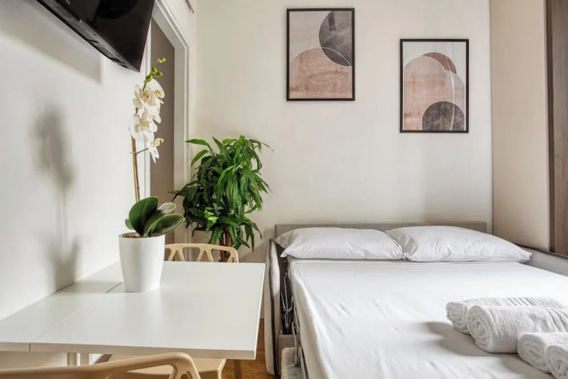 JOIVY Chic studio near to city centre — комфортный отель в Милане