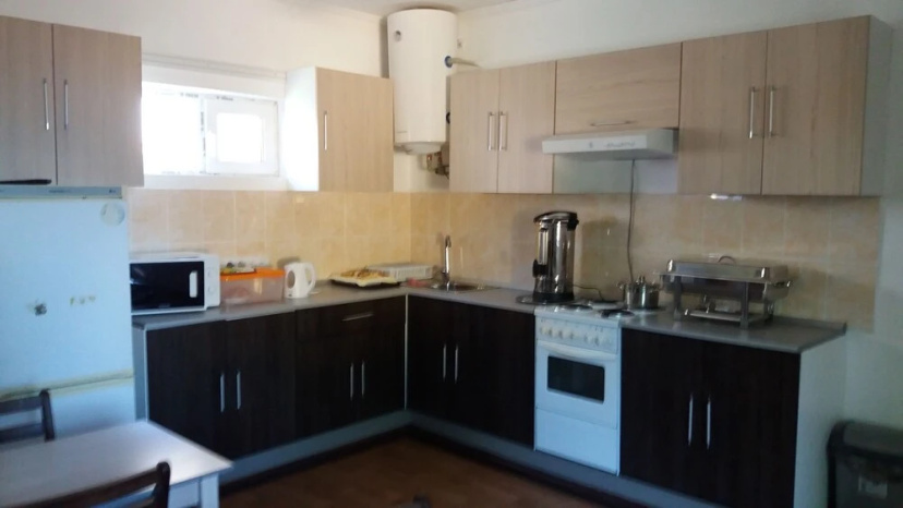 Nursat Guest House — забронировать отель в Астане