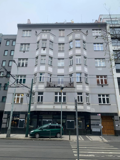 Karlin Balcony Apartment — отзывы гостей и цены