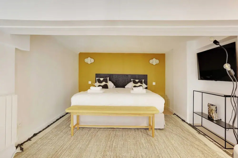 Chic Apartment - 1br/4p - Strasbourg-saint-denis — комфортный отель в Париже