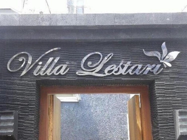 Villa Lestari Legian 4 — отель в Кута, Индонезия