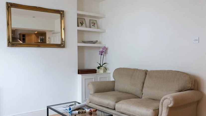 Cosy 2BR Fulham Apartment With Terrace! — отель с удобствами в Лондоне