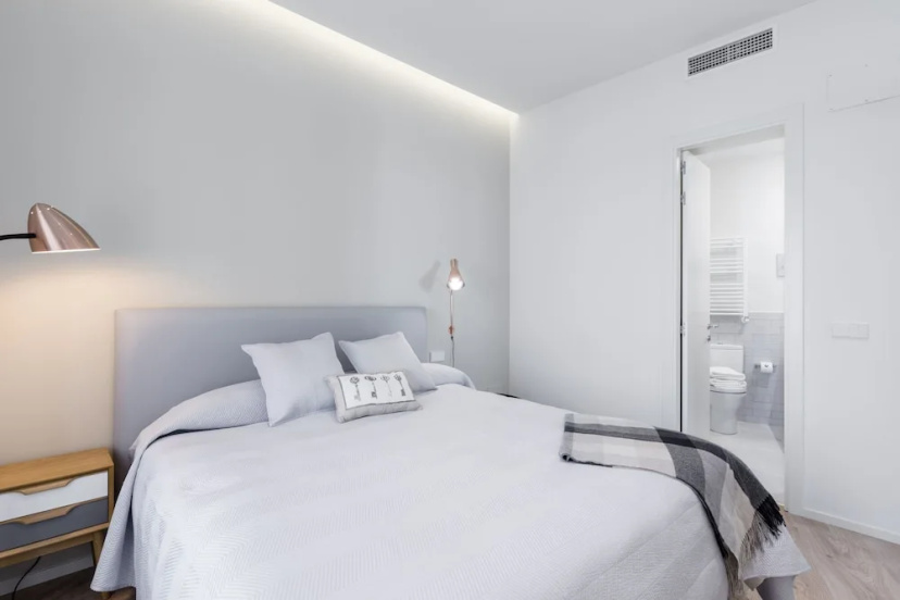 Цены на Puerta Toledo Apartment by FlatSweethome в Мадриде