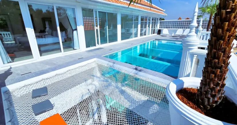 STARLAND Luxury Pool Villa Pattaya 8 Bedrooms — забронировать отель в Паттайе