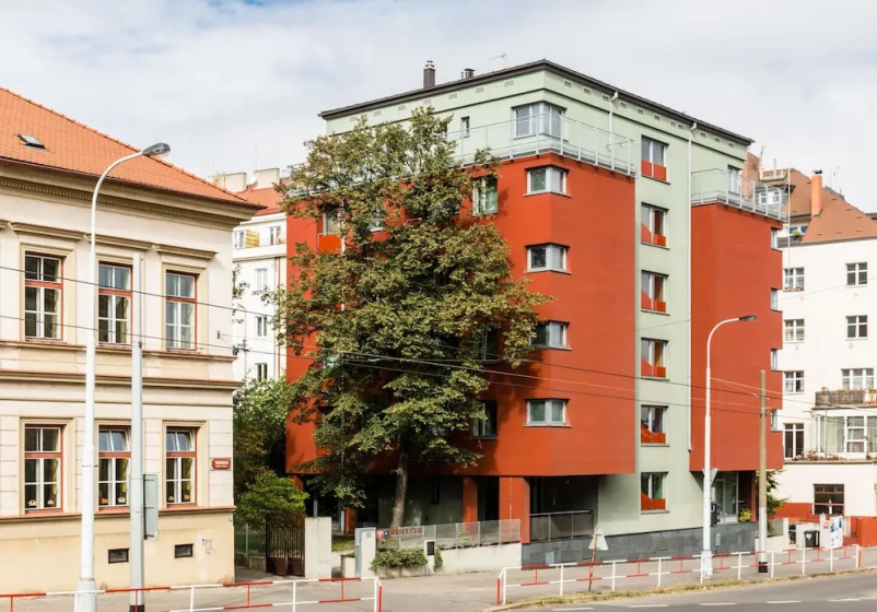 Penzion Paloucek 3 — отель в Праге, Чешская Республика