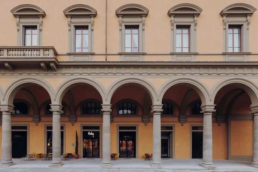 Ruby Bea Hotel Florence — отель с удобствами в Флоренции