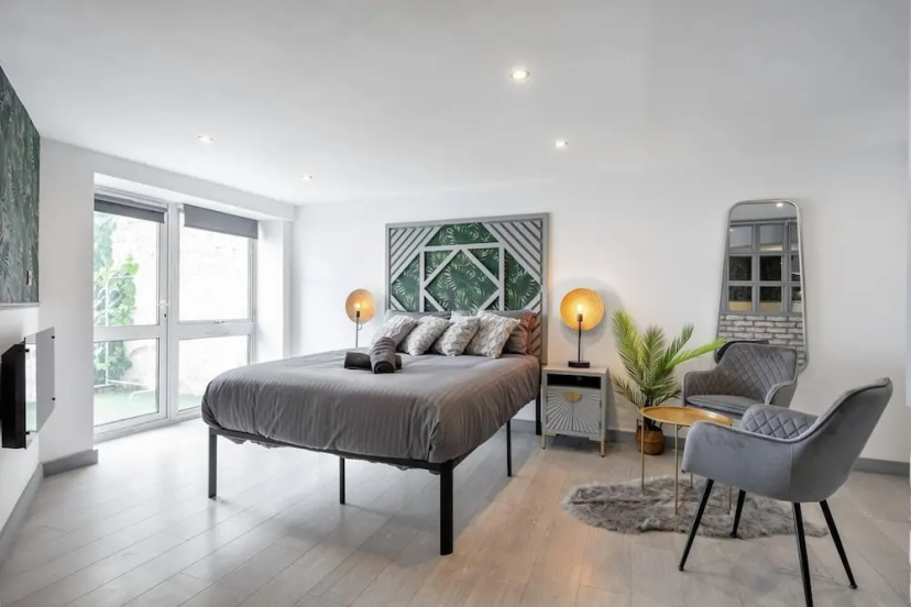 1-bed Flat in West London, Sleeps 2 3 — отель в Лондоне, Соединенное Королевство