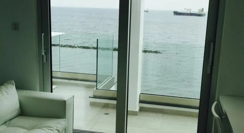 Seafront Penthouse — отзывы гостей и цены